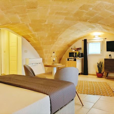 Domus Santi Medici Affittacamere マッサフラ エクステリア 写真