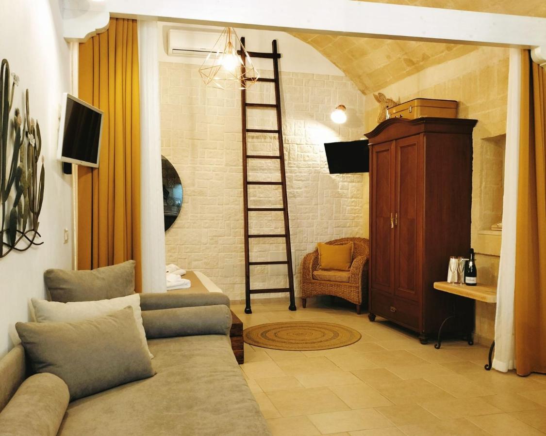 Domus Santi Medici Affittacamere マッサフラ エクステリア 写真