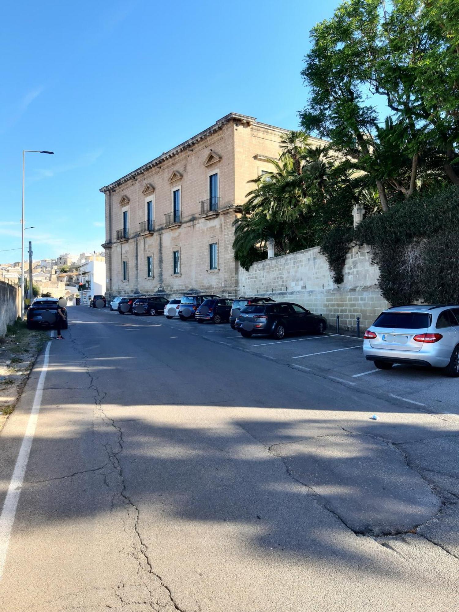 Domus Santi Medici Affittacamere マッサフラ エクステリア 写真
